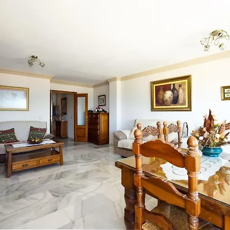 Apartamento Primera Linea Con Vistas Al Mar Y Garaje