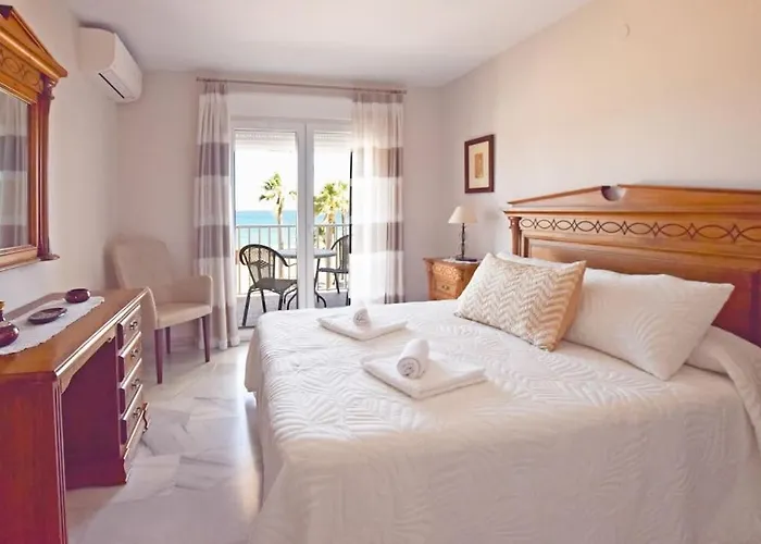 Primera Linea Con Vistas Al Mar Y Garaje אסטפונה