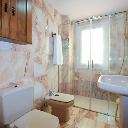 Primera Línea Con Vistas Al Mar Y Garaje *